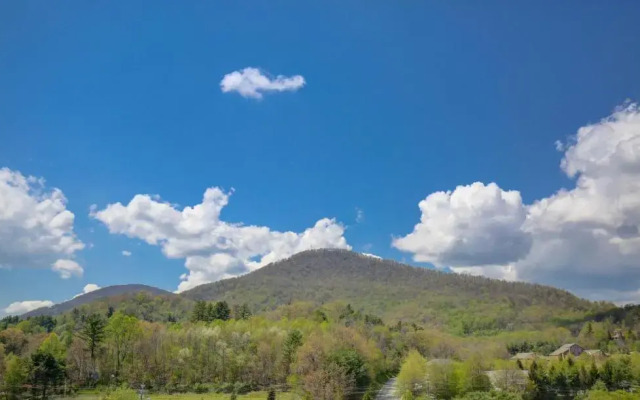 Quality Inn & Suites Boone - University Area