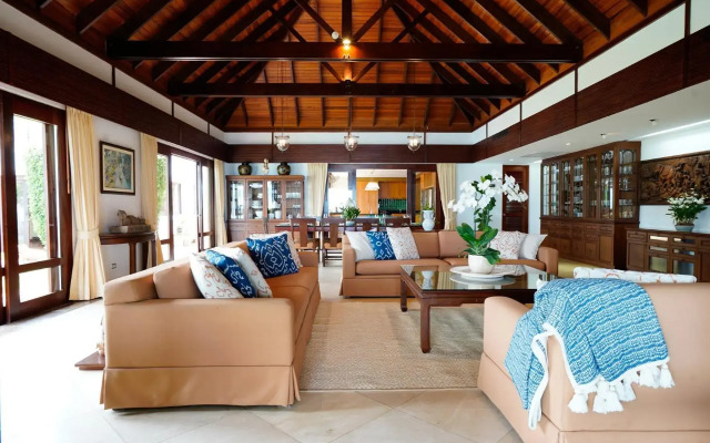 Miskawaan Beachfront Villas