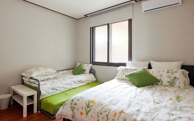 Jiwoljang Guest House