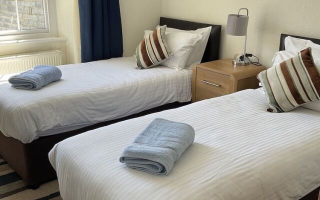 Number 52 Bed & Breakfast