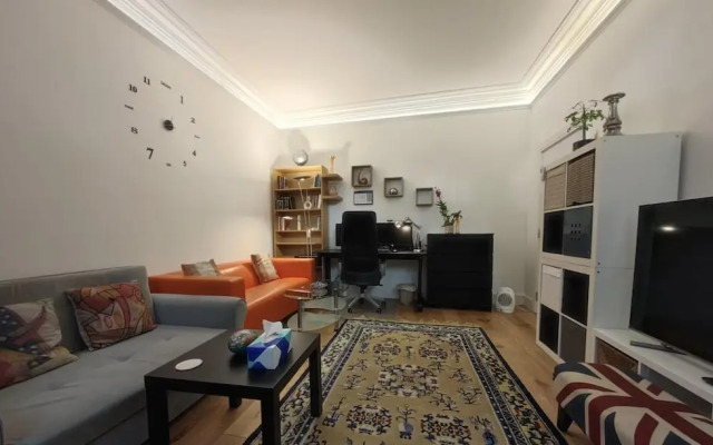 Cosy London Apartment With 2 Bedrooms