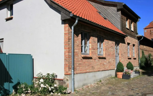 Lavish Apartment in Klütz near Beach