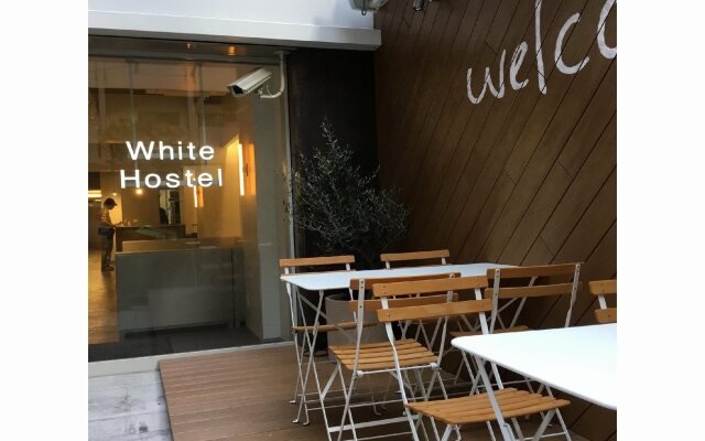White Hostel shinsaibashi