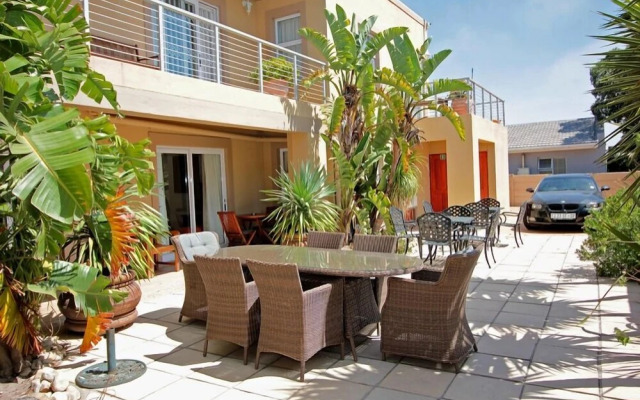 Kwantu Guesthouses