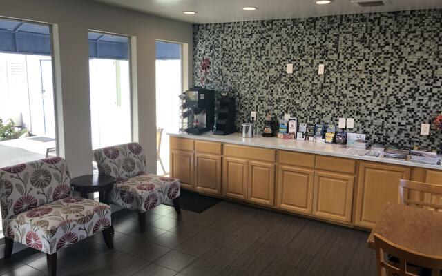 Best Western Ramona Inn -Monterey