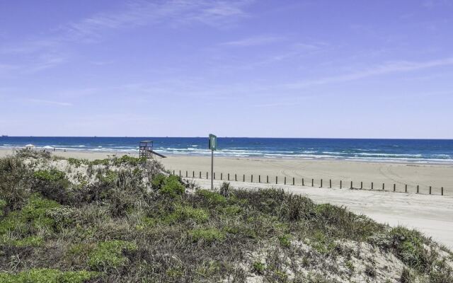 Island 44 3 Bedroom Condo