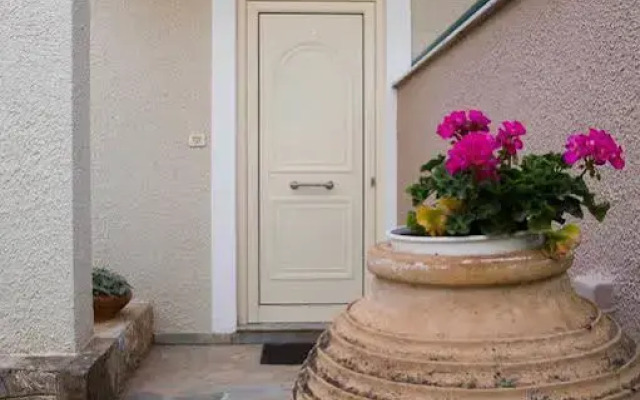 Remvi Hotel - Apartments