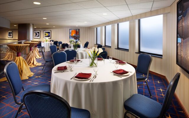 Sheraton Cleveland Airport Hotel
