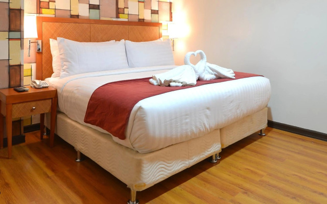 Royal Suites Condotel