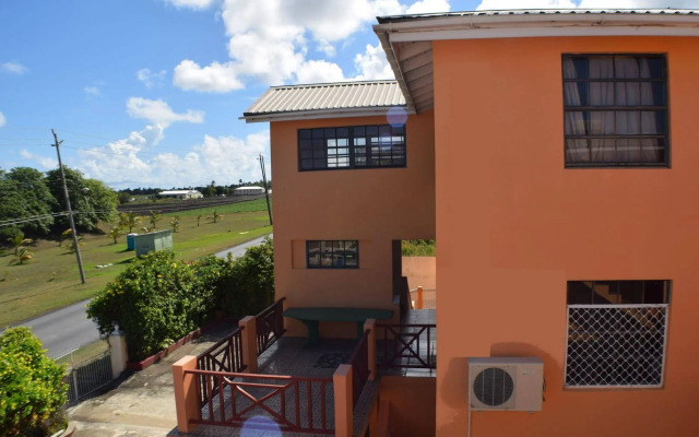 Shonlan Inn and Apartments