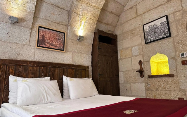 Under Cave Hotel