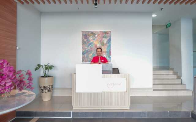 OYO Flagship 755 Appartel Grand Dhika City