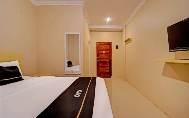 Super OYO Collection O Andono Hotel