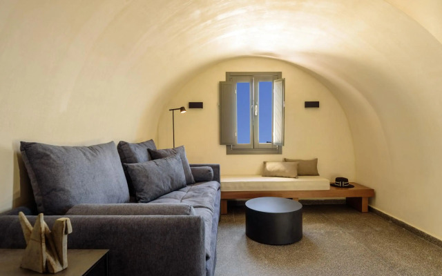 Alleys All-Suite Hotel & Spa