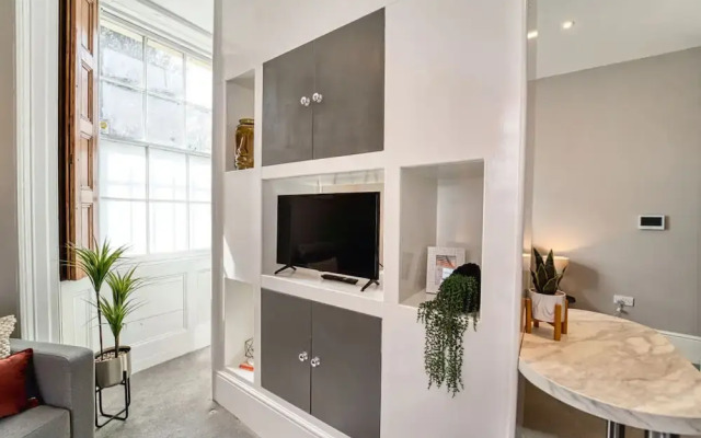 Host Stay Shaw Street Apartment