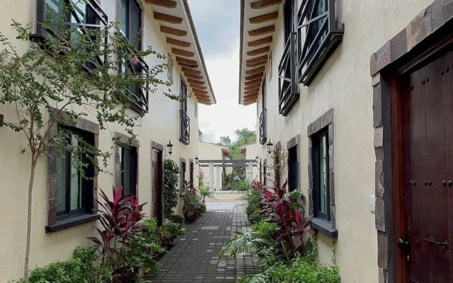 Tuscan Style Grove House