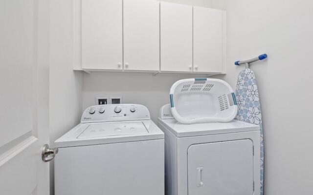 Rvh_507r Contempo Landing 6 Bedroom Home