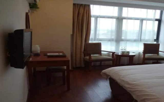 Green Tree Inn Nanjing Dachang Xinhua Road Express Hotel