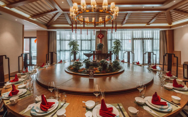 Arcadia International Resort Hotel