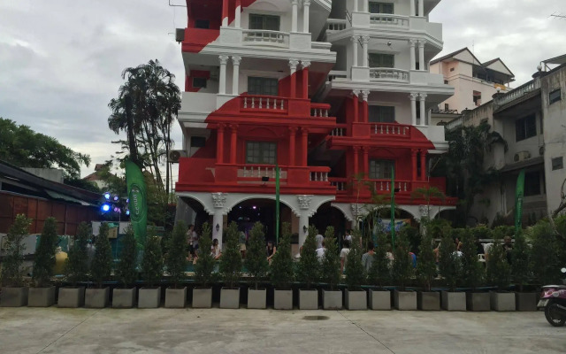 Royal Guesthouse at Chiang Mai Old City By Hjz