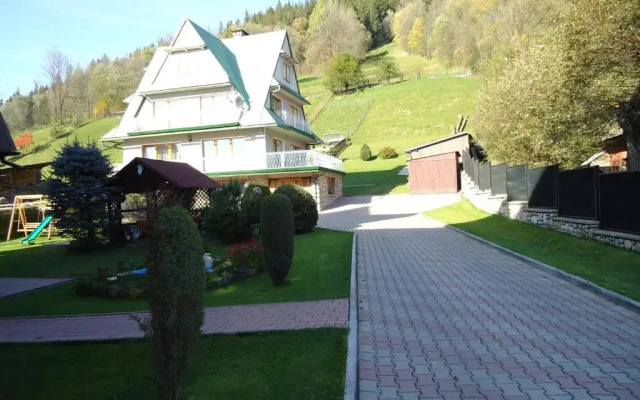 Rysówka. Pensjonat