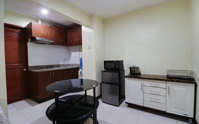 898 Berts Condotel
