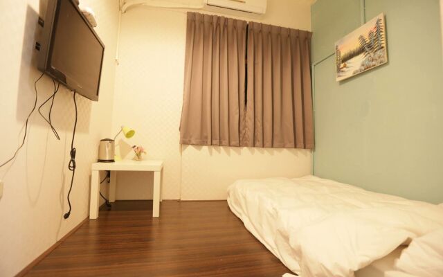 Ximen Triple Tiger Hostel