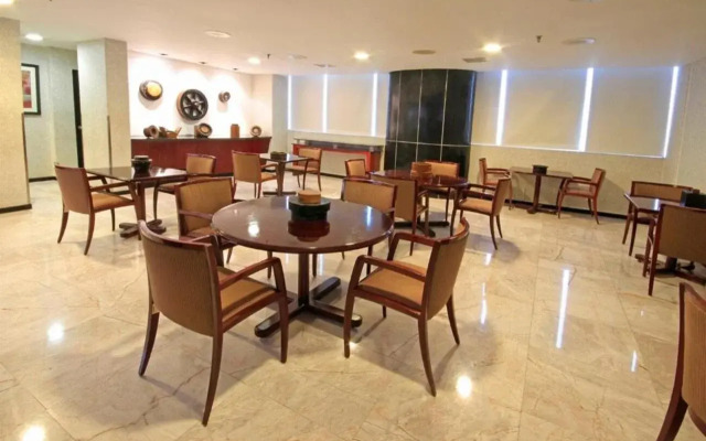 Holiday Inn Express Monterrey Fundidora by IHG