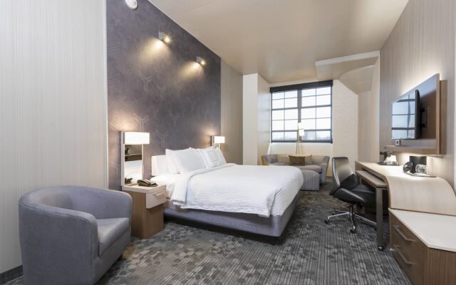 Courtyard Waterloo Cedar Falls