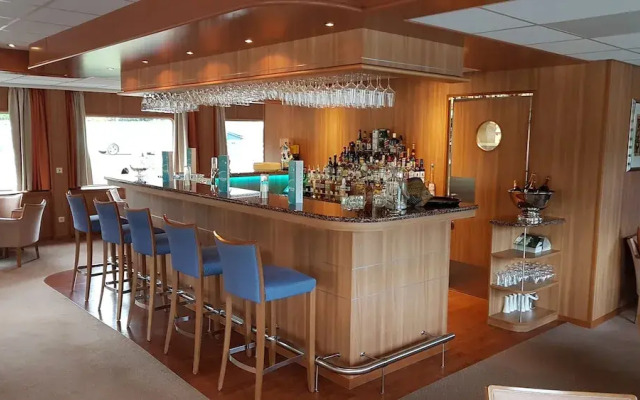 Hotelkabinenschiff Junker Jörg