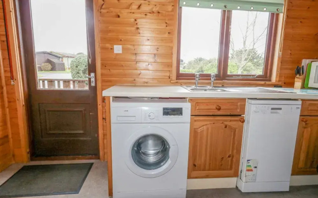 16 Amber Wood Lodge