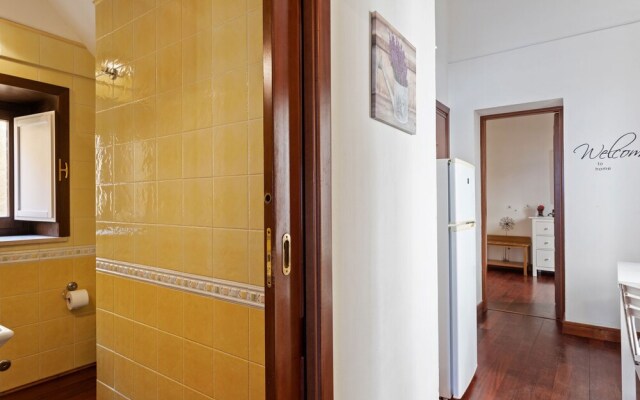 Gorgeous Holiday Home in Ortigia With Balcony