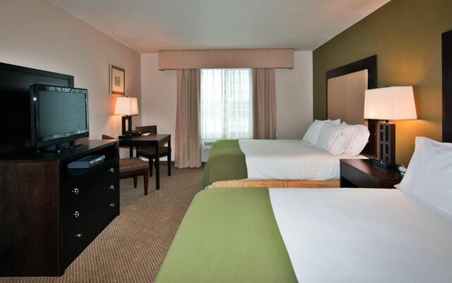 Holiday Inn Express & Suites Dewitt (Syracuse) by IHG