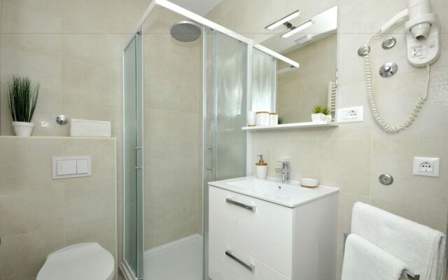 Villa Fani - Apartments and Rooms
