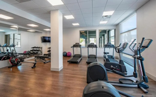 Holiday Inn Express & Suites Kelowna - East by IHG