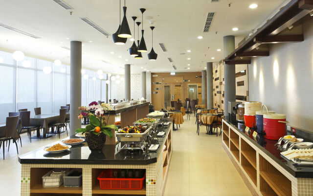 YOYO Hotel