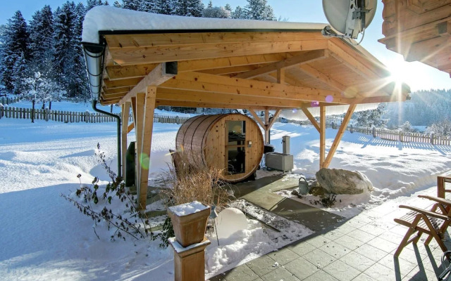 Spacious Chalet near Ski Area in Itter