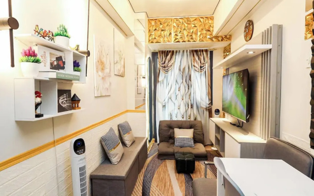 Sapphira Manor Luxurious Condo by the Bay
