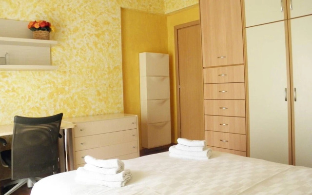 Cozy and Modern Apartment Centrally Located