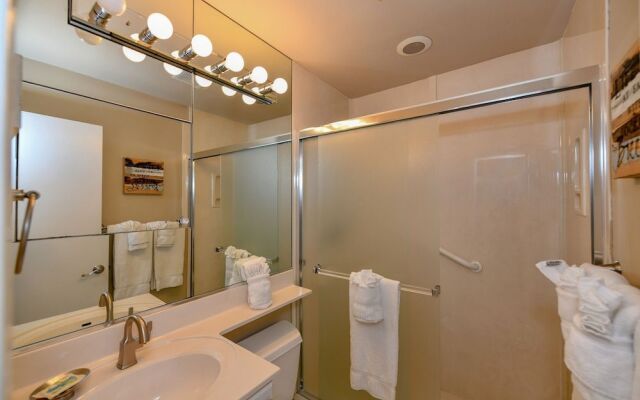 Jamaica Royale - 012 - 2 Br Condo