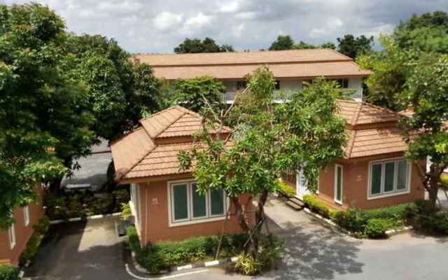 Baan Dara Resort
