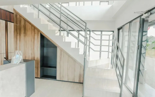 Aurora Rooms Riverdale