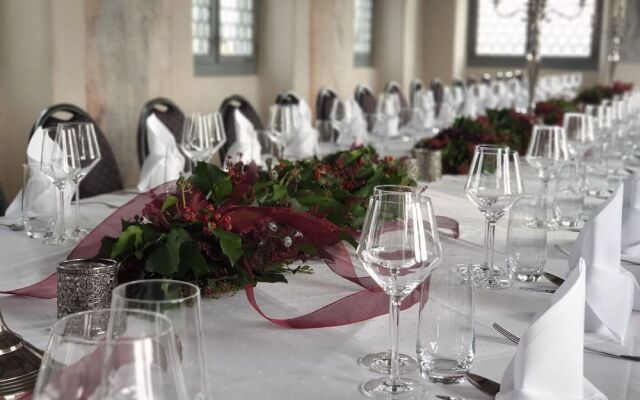 Hotel und Restaurant Schloss Castle Schwandegg