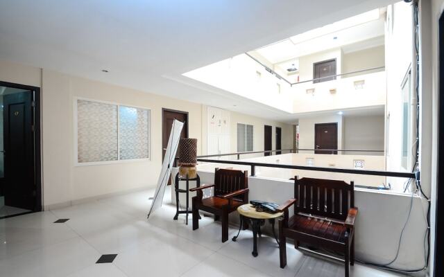 Airy Ahmad Yani Ketintang Baru Dua 12 Surabaya