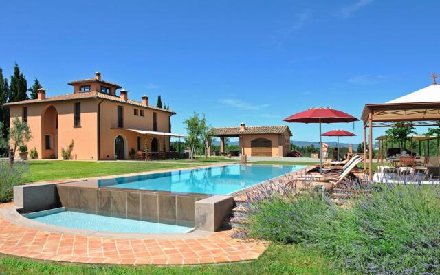 Villa with private pool between Pisa and Volterra-Villa Montelopio