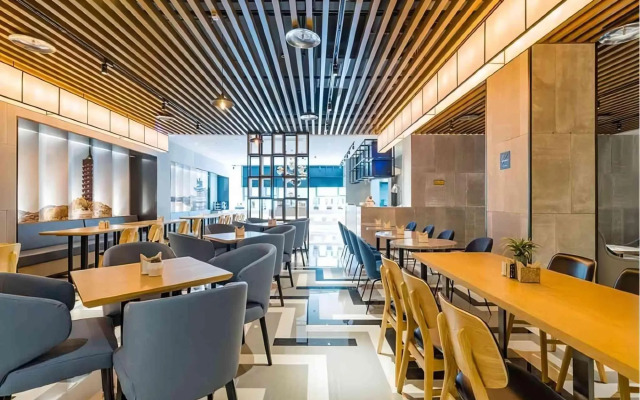 Orange Hotel (Zhoushan Banshengdong Wharf)