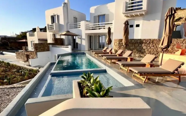 Hotiday Room Collection – Mykonos Fanari