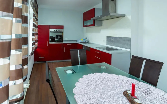 Apartmaji bungalovi i sotorisce Silva