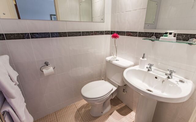 Bodkin House Hotel