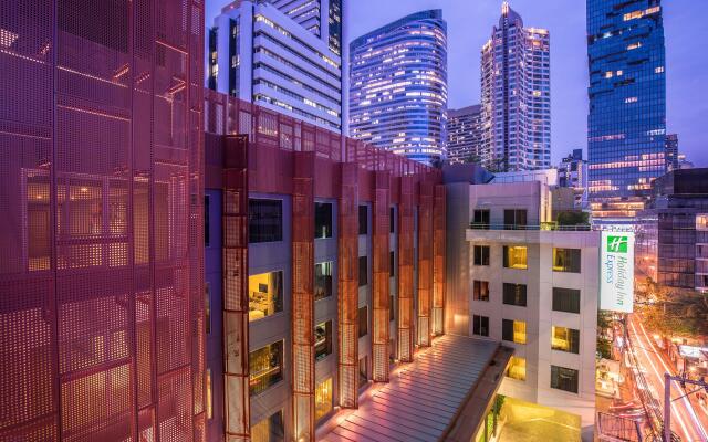 Holiday Inn Express Bangkok Sathorn by IHG